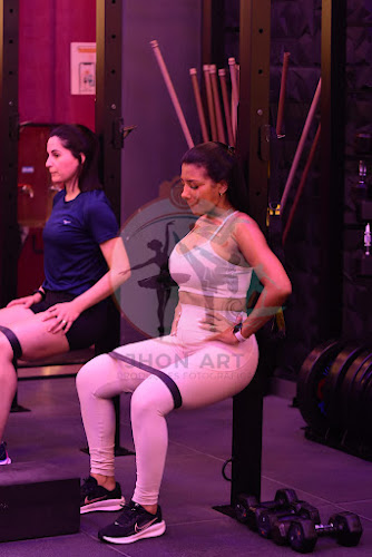 amanda ratti 20 horas e 30 minutos